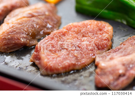 熱板烤肉（牛裙排） 117030414