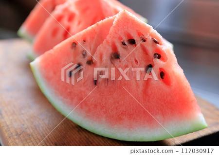 Standard summer fruits (watermelon, watermelon) Standard summer fruits (watermelon, watermelon) 117030917