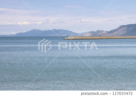 Quiet ocean Quiet ocean 117033472