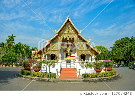 Beautiful scenery of Wat Phra Singh temple in Chiang Mai, Thailand 117034248