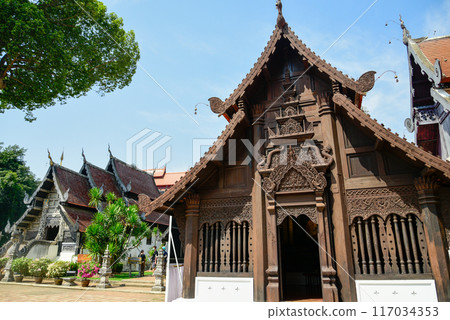 Beautiful scenery of Wat Chedi Luang temple in Chiang Mai, Thailand Beautiful scenery of Wat Chedi Luang temple in Chiang Mai, Thailand 117034353