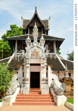 Beautiful scenery of Wat Chedi Luang temple in Chiang Mai, Thailand Beautiful scenery of Wat Chedi Luang temple in Chiang Mai, Thailand 117034373