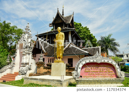 Beautiful scenery of Wat Chedi Luang temple in Chiang Mai, Thailand 117034374
