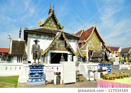 泰國清邁 Wat Chediluang 寺美麗的風景 泰國清邁 Wat Chediluang 寺美麗的風景 117034389