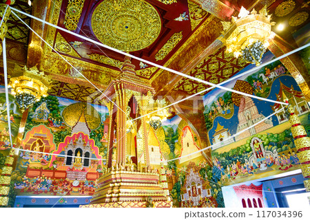 Beautiful scenery of Wat Chedi Luang temple in Chiang Mai, Thailand Beautiful scenery of Wat Chedi Luang temple in Chiang Mai, Thailand 117034396