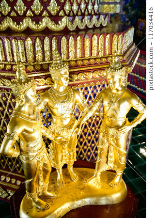 Beautiful scenery of Wat Chedi Luang temple in Chiang Mai, Thailand Beautiful scenery of Wat Chedi Luang temple in Chiang Mai, Thailand 117034416