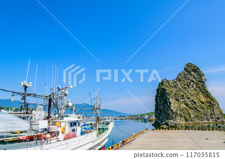 Samani Fishing Port and Cape Enrumu in Hidaka, Hokkaido 117035815