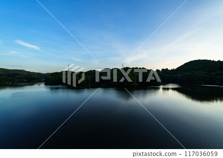奈良市東部邊緣的布米水壩風景。 117036059