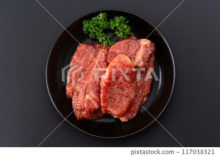 烤肉用牛裙牛排 烤肉用牛裙牛排 117038321