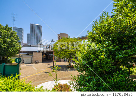 Yokohama cityscape in July, Japan. View of the west exit of Higashi-Totsuka Station in Totsuka Ward, Yokohama City. You can also see the high-rise apartment buildings at the east exit. (22nd) 117038455