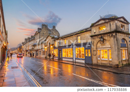 Pulteney Bridge spanning the River Avon, in Bath England 117038886