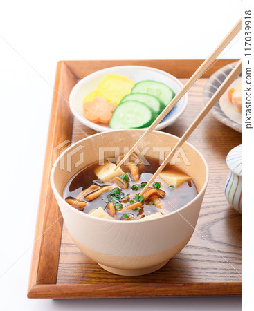 Mushroom soup, rice and side dishes 117039918