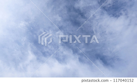 多雲的天空 117040152