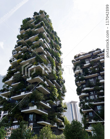 Bosco Verticale -  ecological skyscrapers Bosco Verticale -  ecological skyscrapers 117042899