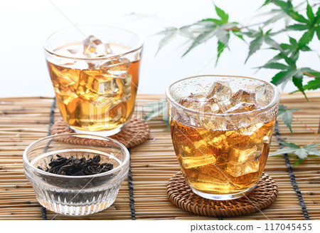 Iced Oolong Tea Iced Oolong Tea 117045455