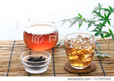 Iced Oolong Tea Iced Oolong Tea 117045462