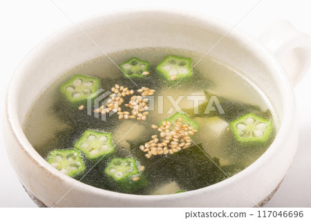 Chinese soup with okra, wakame seaweed and tofu 117046696