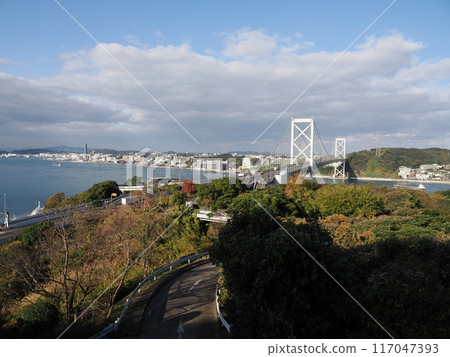 Kanmon Bridge seen from the second observation deck of Mekari Park, Moji, Moji Ward, Kitakyushu City, Fukuoka Prefecture 117047393