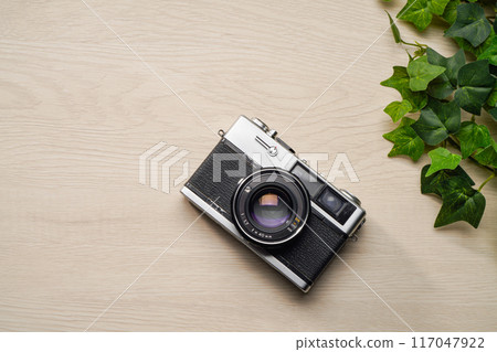 Old film camera Old film camera 117047922