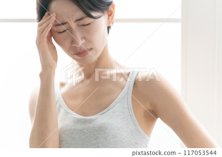 中年婦女頭痛 117053544