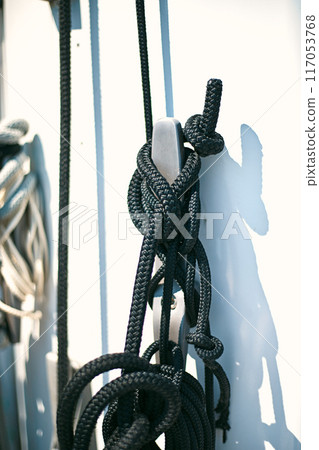 close up rope in sailboat close up rope in sailboat 117053768