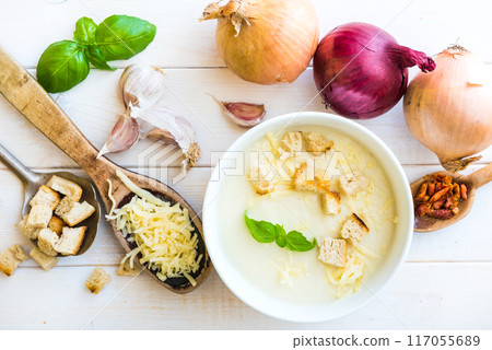 onion soup onion soup 117055689