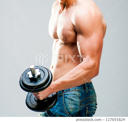 muscular man 117055824