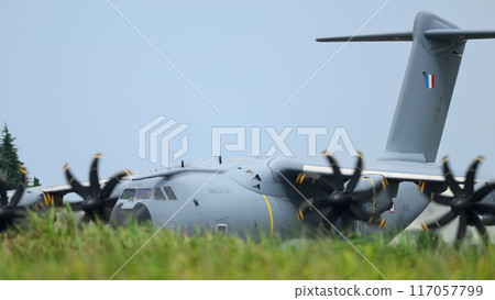 法國空天軍A400M阿特拉斯運輸機滑行 117057799