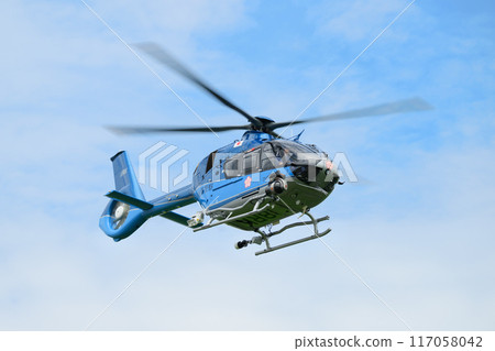 茨城縣警察空軍直升機在行動 117058042