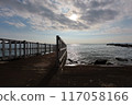 Road leading to the sea 117058166