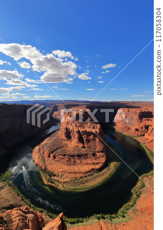 Spectacular Horseshoe Bend in Arizona, USA Spectacular Horseshoe Bend in Arizona, USA 117058304