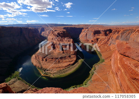 美國亞利桑那州壯觀的馬蹄灣 117058305