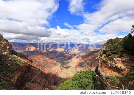 Spectacular views of the Grand Canyon in Arizona, USA Spectacular views of the Grand Canyon in Arizona, USA 117058340