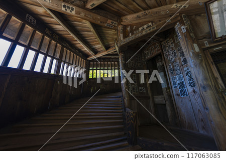會津佐佐堂（Entsu Sanpodo）的螺旋樓梯 117063085