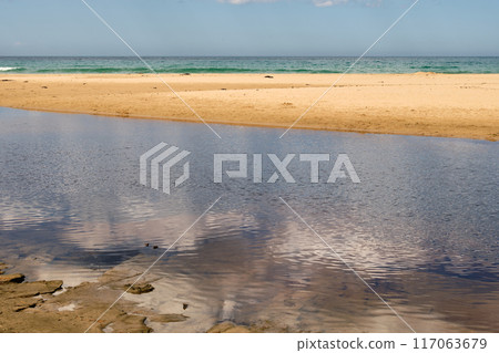 Strip of sand - Lorne 117063679