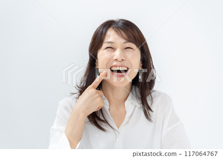 女性中美牙科 女性中美牙科 117064767