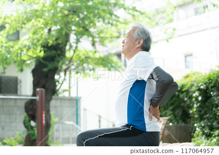 Senior man suffering from backache 117064957