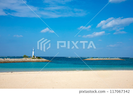 Okinawa's beautiful sandy beaches. Marriott, foreign luxury hotel, Sheraton Okinawa Okinawa's beautiful sandy beaches. Marriott, foreign luxury hotel, Sheraton Okinawa 117067342