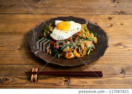 韭菜泡菜炒麵 117067821