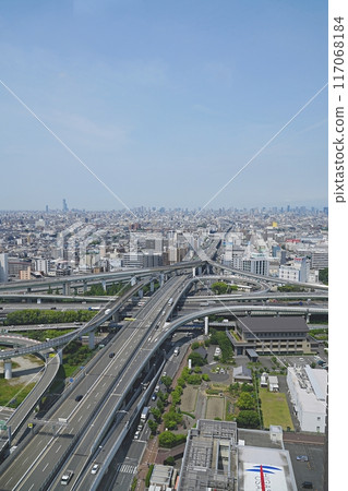 從市府(西方向)看到的大阪東大阪市東大阪JCT和市區(初夏) 從市府(西方向)看到的大阪東大阪市東大阪JCT和市區(初夏) 117068184