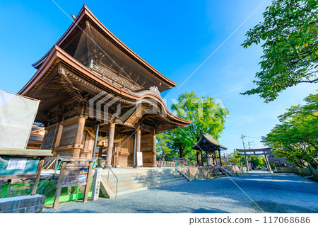 Aso Shrine in summer, Aso City, Kumamoto Prefecture 117068686