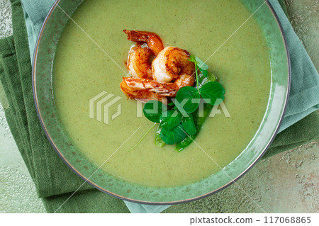 pea cream soup, with shrimp, green soup, homemade, top view, no people, pea cream soup, with shrimp, green soup, homemade, top view, no people, 117068865