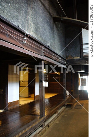 備中吹屋街景 吹屋故里村(舊片山家住宅) 1樓土樓 備中吹屋街景 吹屋故里村(舊片山家住宅) 1樓土樓 117069308