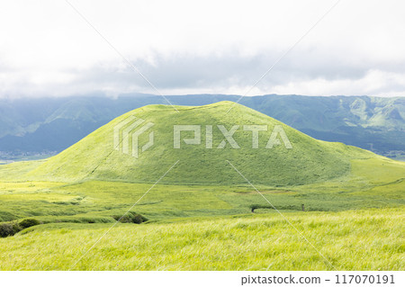 Yonezuka in Aso City, Kumamoto Prefecture Yonezuka in Aso City, Kumamoto Prefecture 117070191