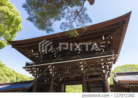 The outer worship hall of Meiji Shrine The outer worship hall of Meiji Shrine 117072162