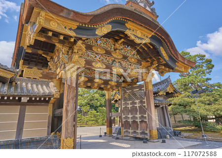 Karumon of Nijo Castle 117072588