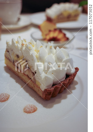 Banana and cream tart Banana and cream tart 117073052