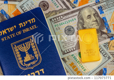With Passport Israel, citizens of Israel invest American dollars in gold bars at order to save money during times inflation, devaluation 117073771