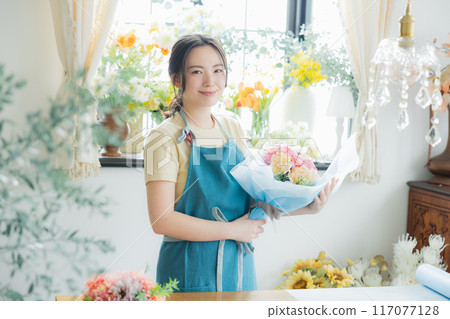 製作花束的女人 117077128