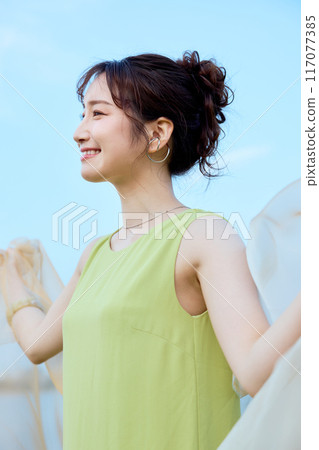 夏天的女人肖像 117077385